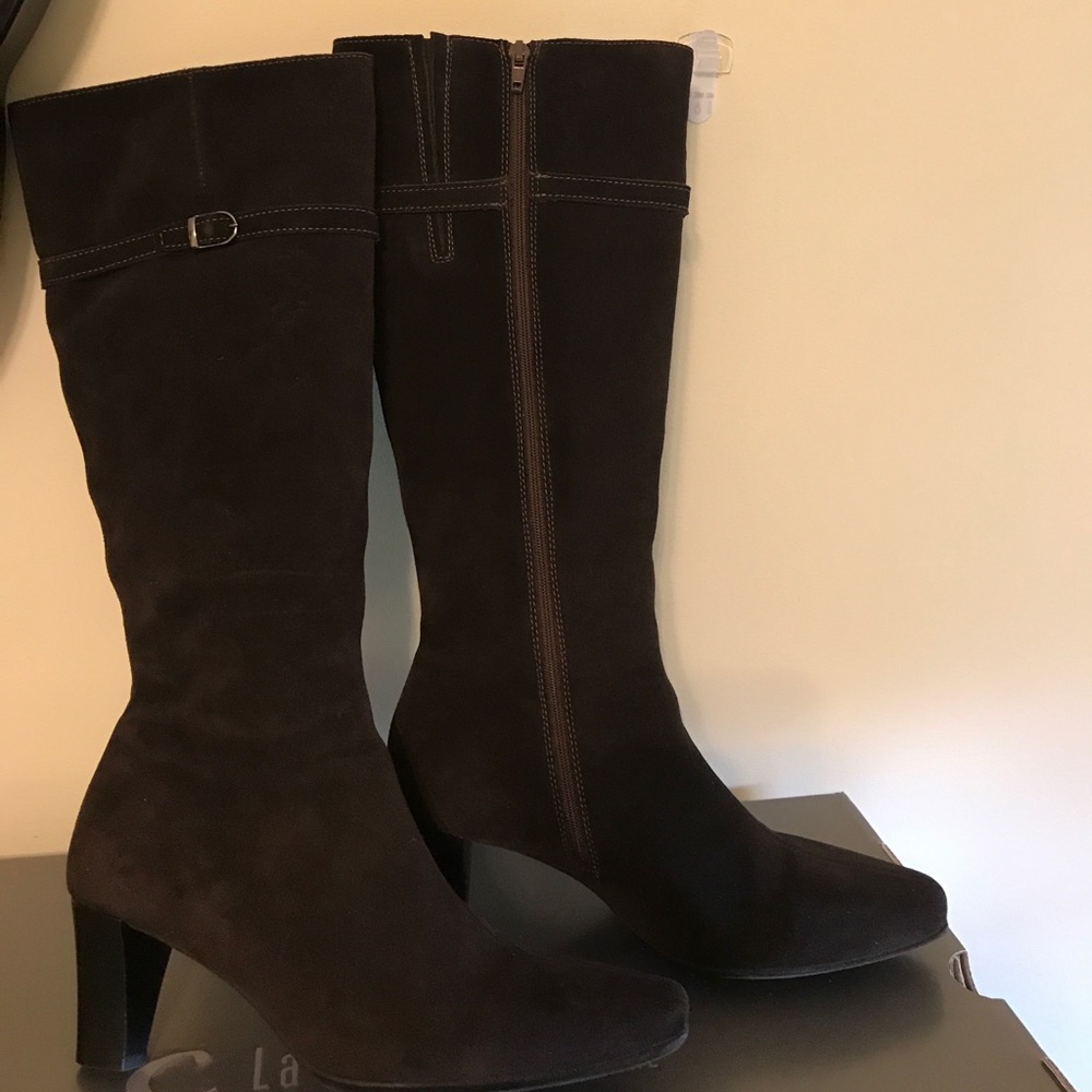 Cla Canadienne suede boots from Montreal